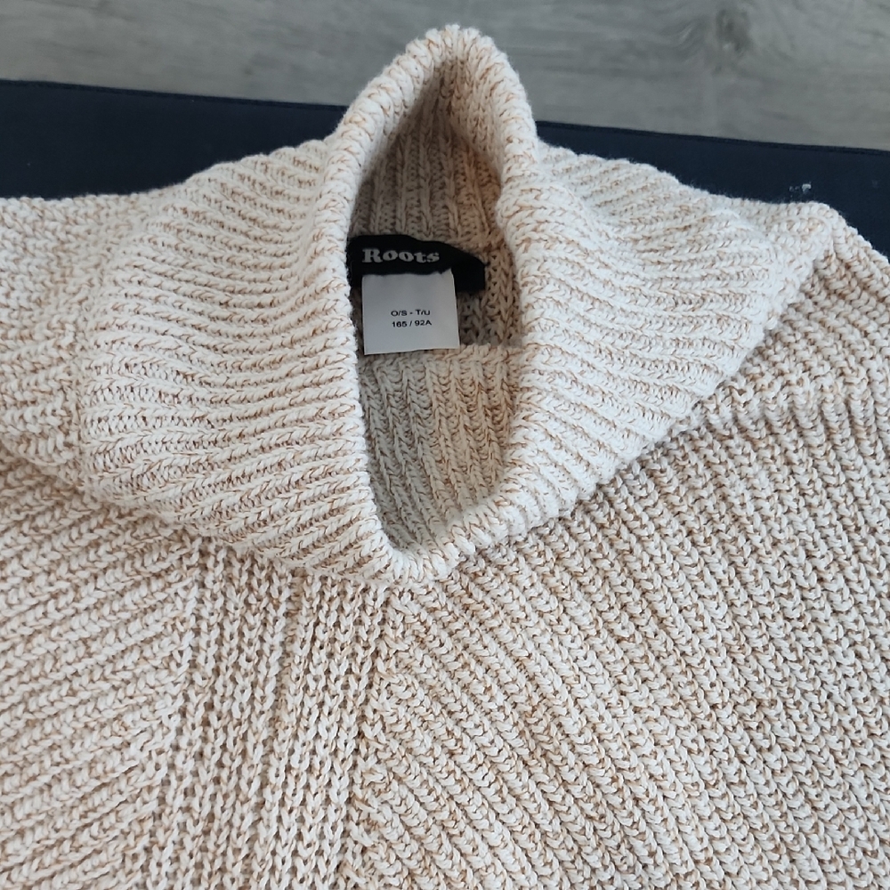 Roots Beige Knit Poncho